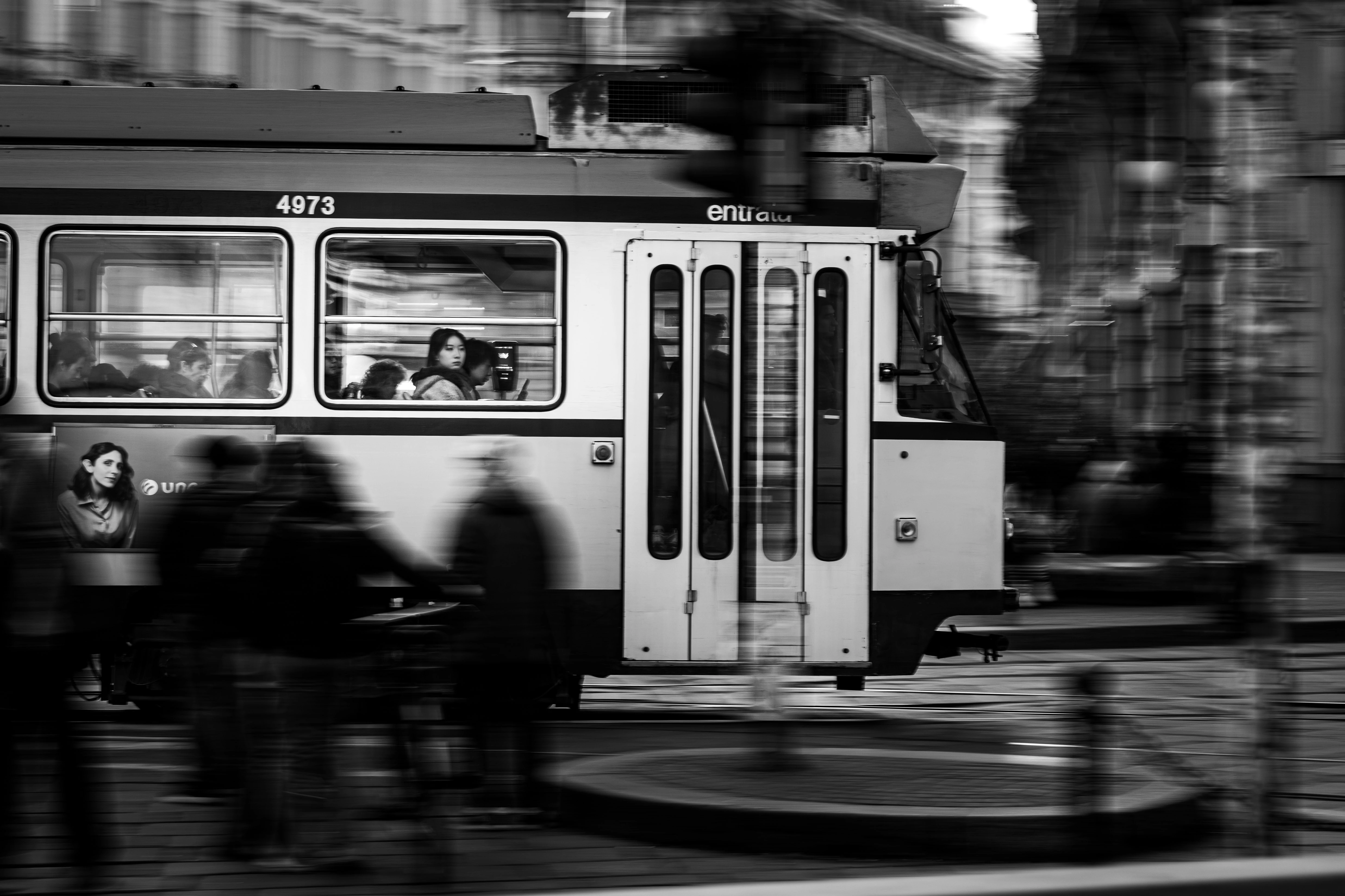 Milano in movimento - tram laterale